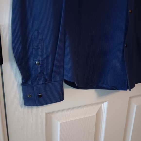 A/X Armani Exchange Snap Front Embossed Stripe Long Sleeve Shirt - Picture 5 of 6